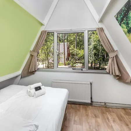 Сasa de vacaciones Restyled With Dishwasher, In Natural Surroundings *